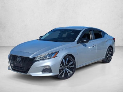 2022 Nissan Altima 2.5 SR Sedan