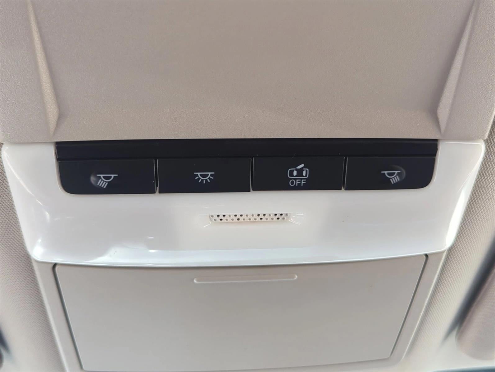 2022 Nissan Altima 2.5 SR Sedan