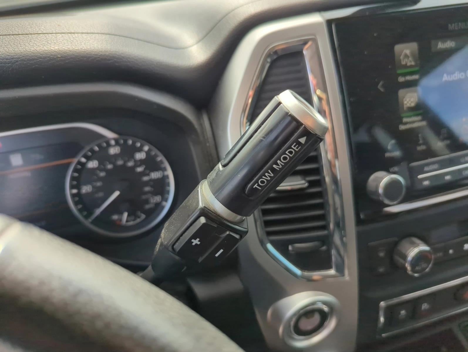 2021 Nissan Titan 4x2 Crew Cab SV