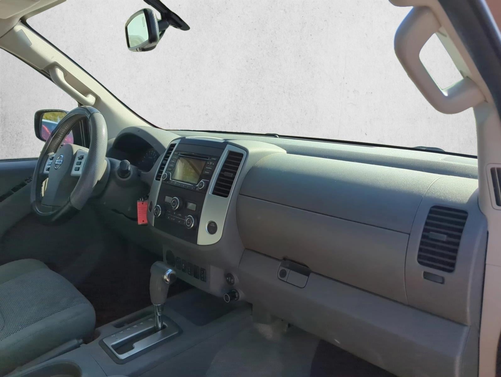 2017 Nissan Frontier Crew Cab 4x2 SV V6 Auto