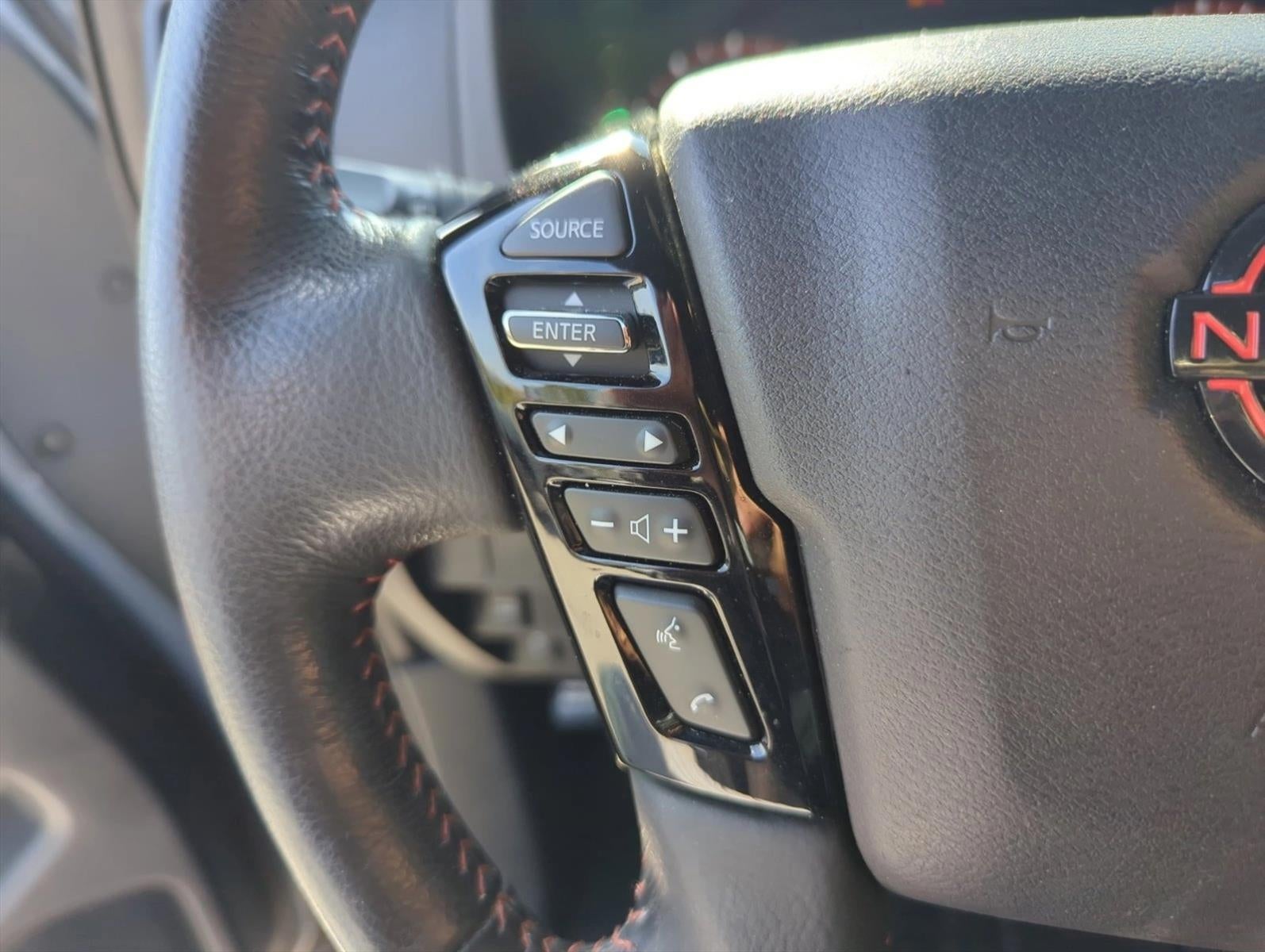 2024 Nissan Frontier Crew Cab 4x2 PRO-X