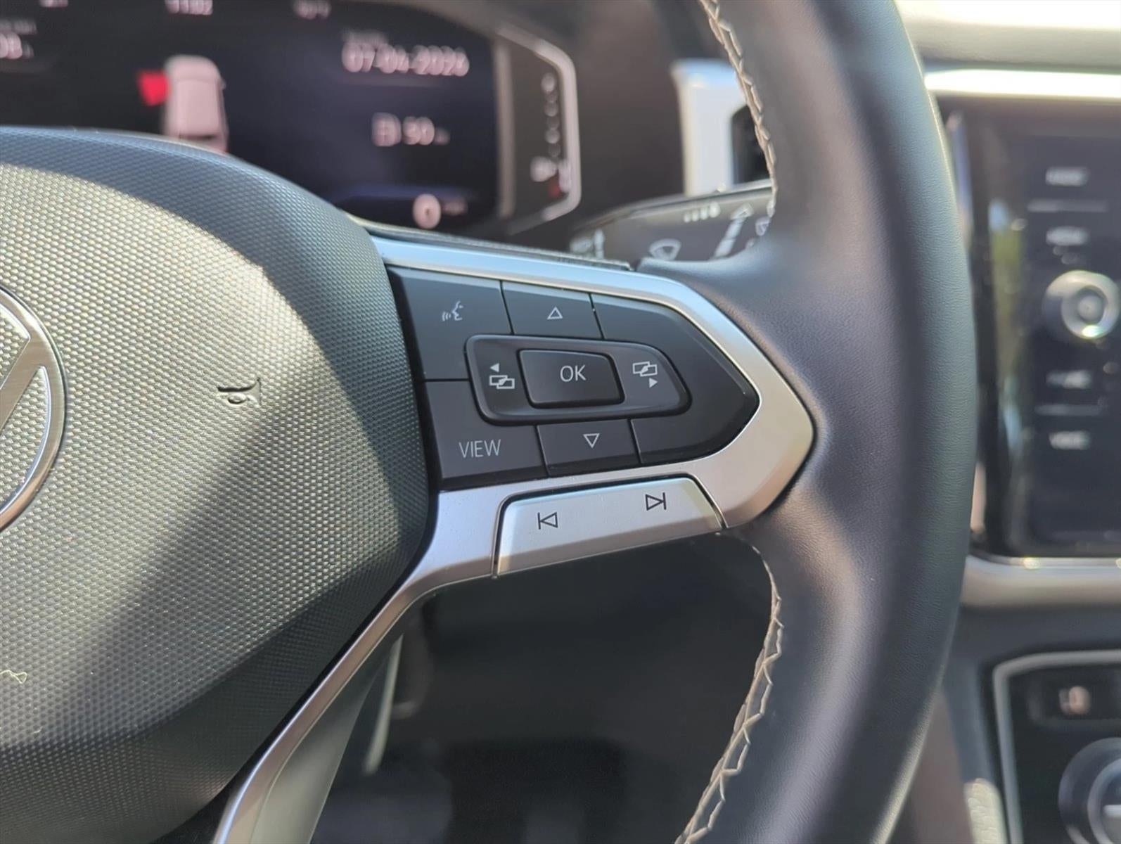 2022 Volkswagen Atlas 2.0T SE w/Technology FWD