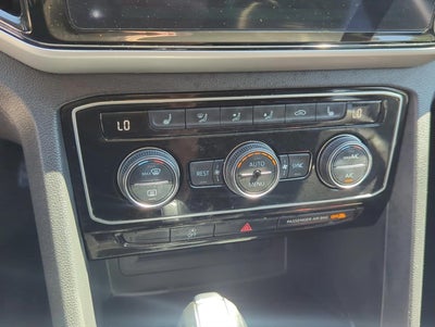2022 Volkswagen Atlas 2.0T SE w/Technology FWD