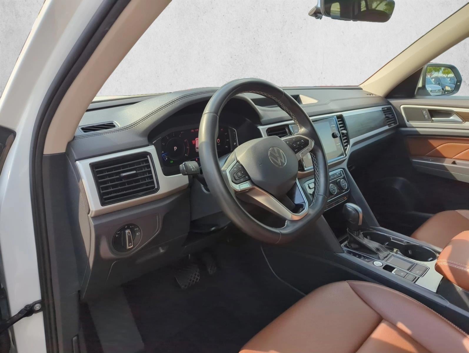 2023 Volkswagen Atlas 3.6L V6 SE w/Technology FWD