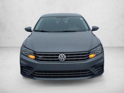 2017 Volkswagen Passat R-Line w/Comfort Pkg Auto