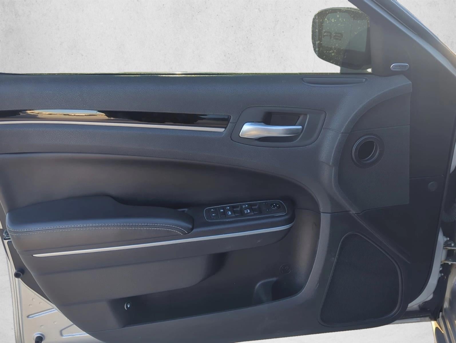 2020 Chrysler 300 300S RWD