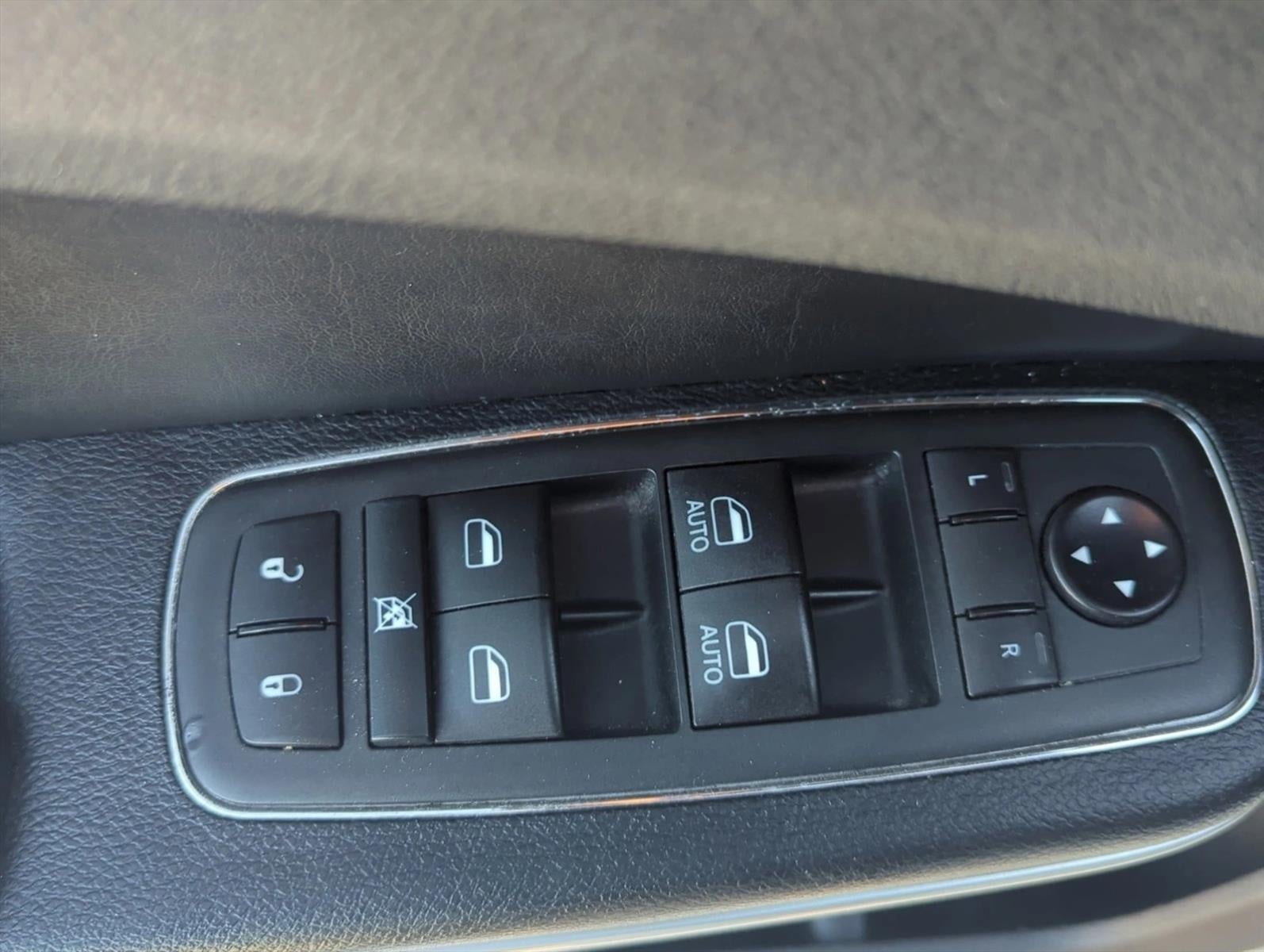 2020 Chrysler 300 300S RWD