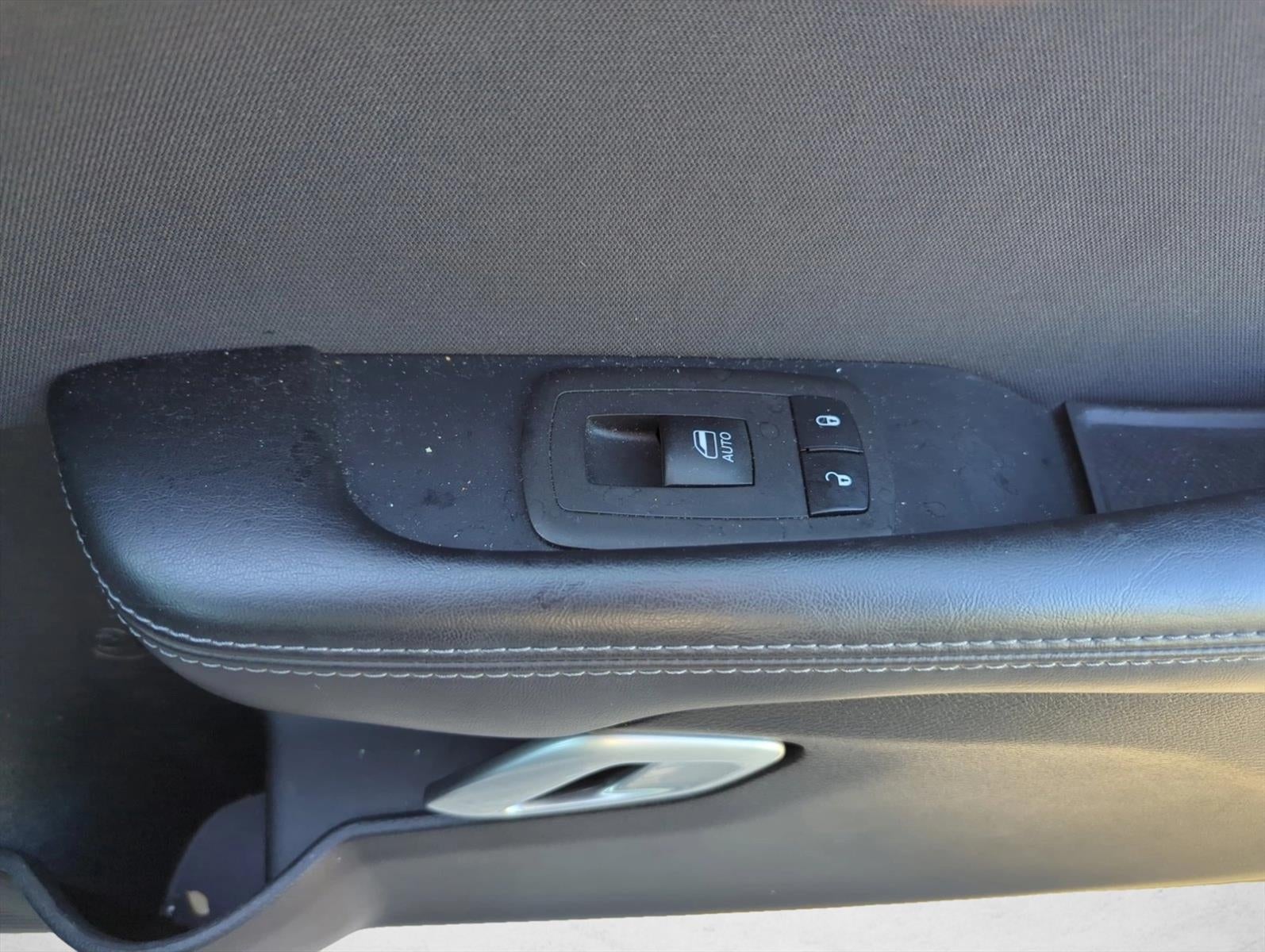 2019 Dodge Challenger SXT RWD