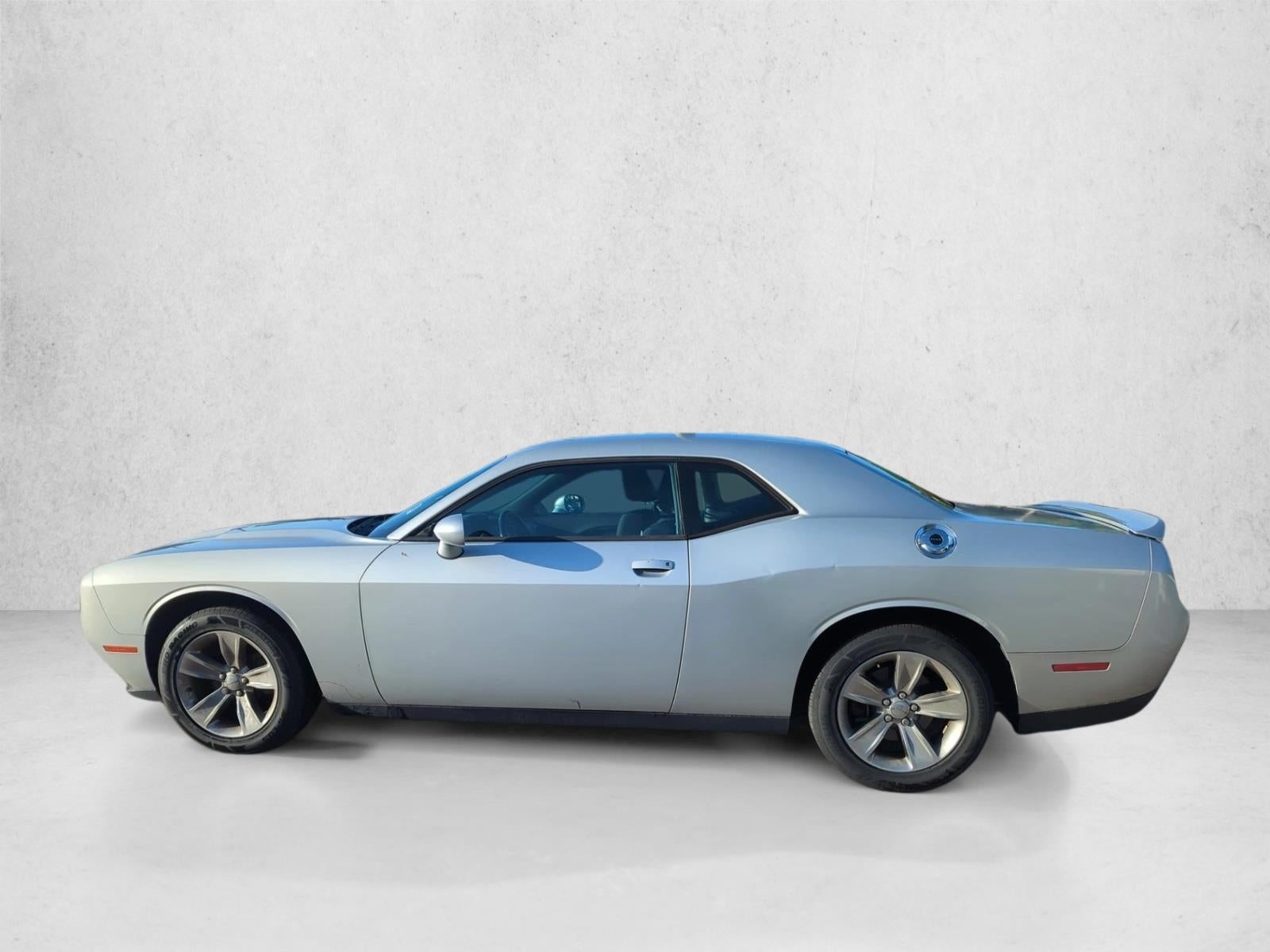 2019 Dodge Challenger SXT RWD
