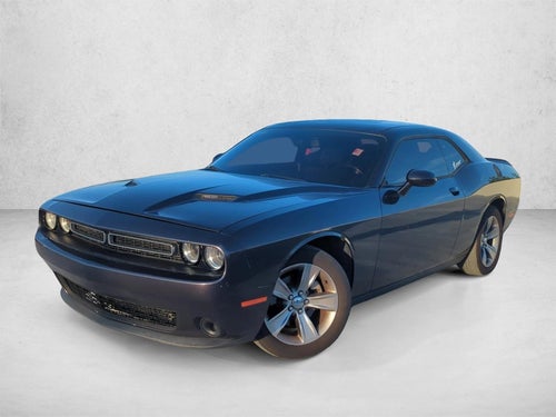 2018 Dodge Challenger SXT RWD