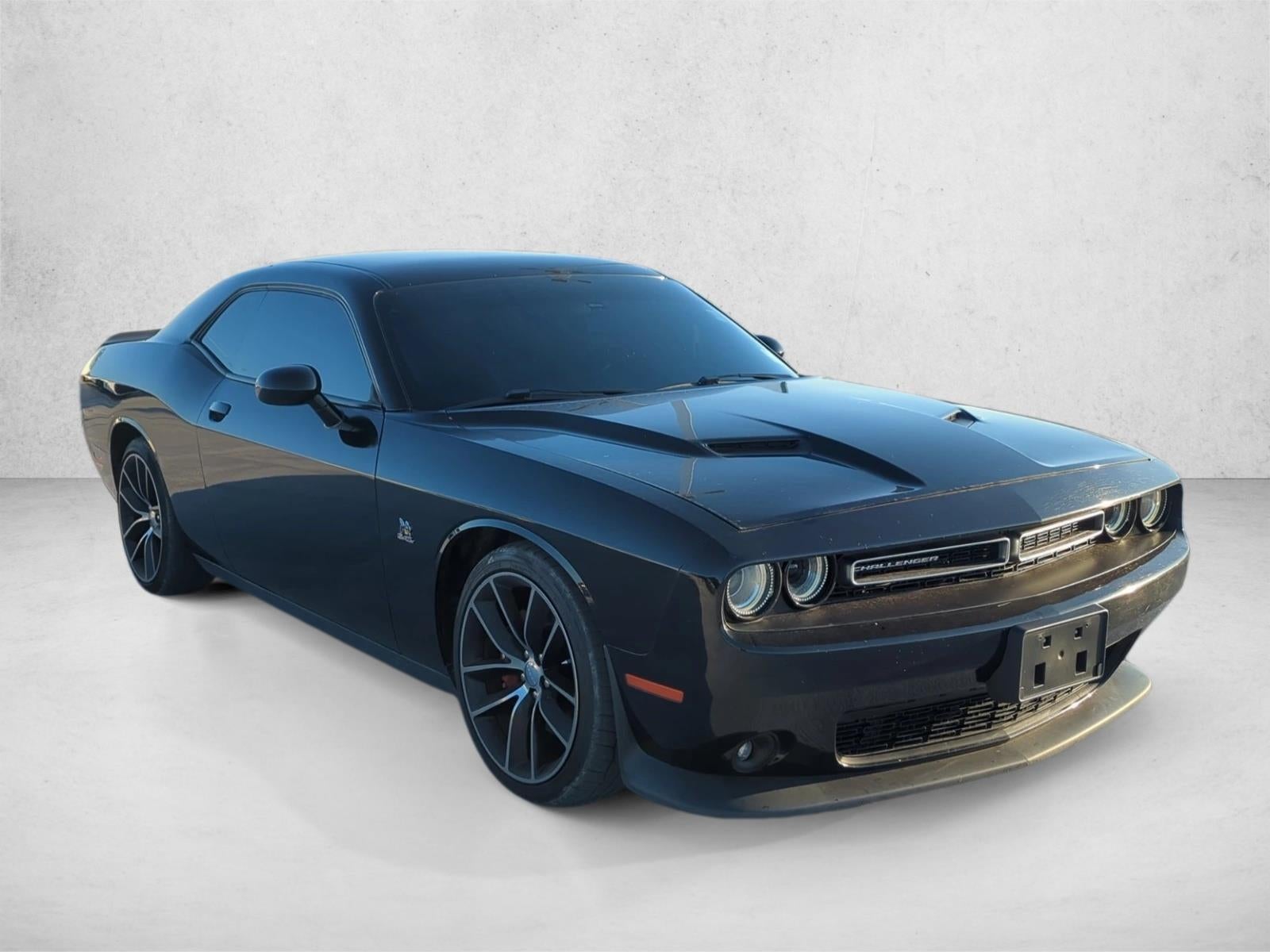 2016 Dodge Challenger 2dr Cpe R/T Scat Pack