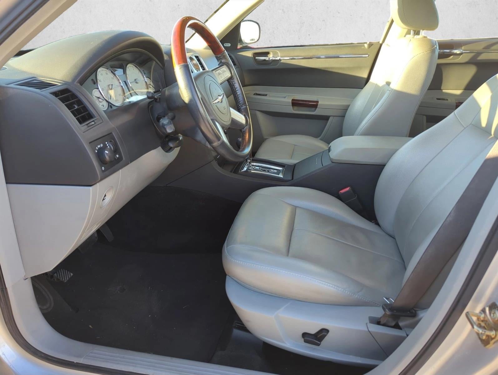 2006 Chrysler 300-Series 4dr Sdn 300 Touring