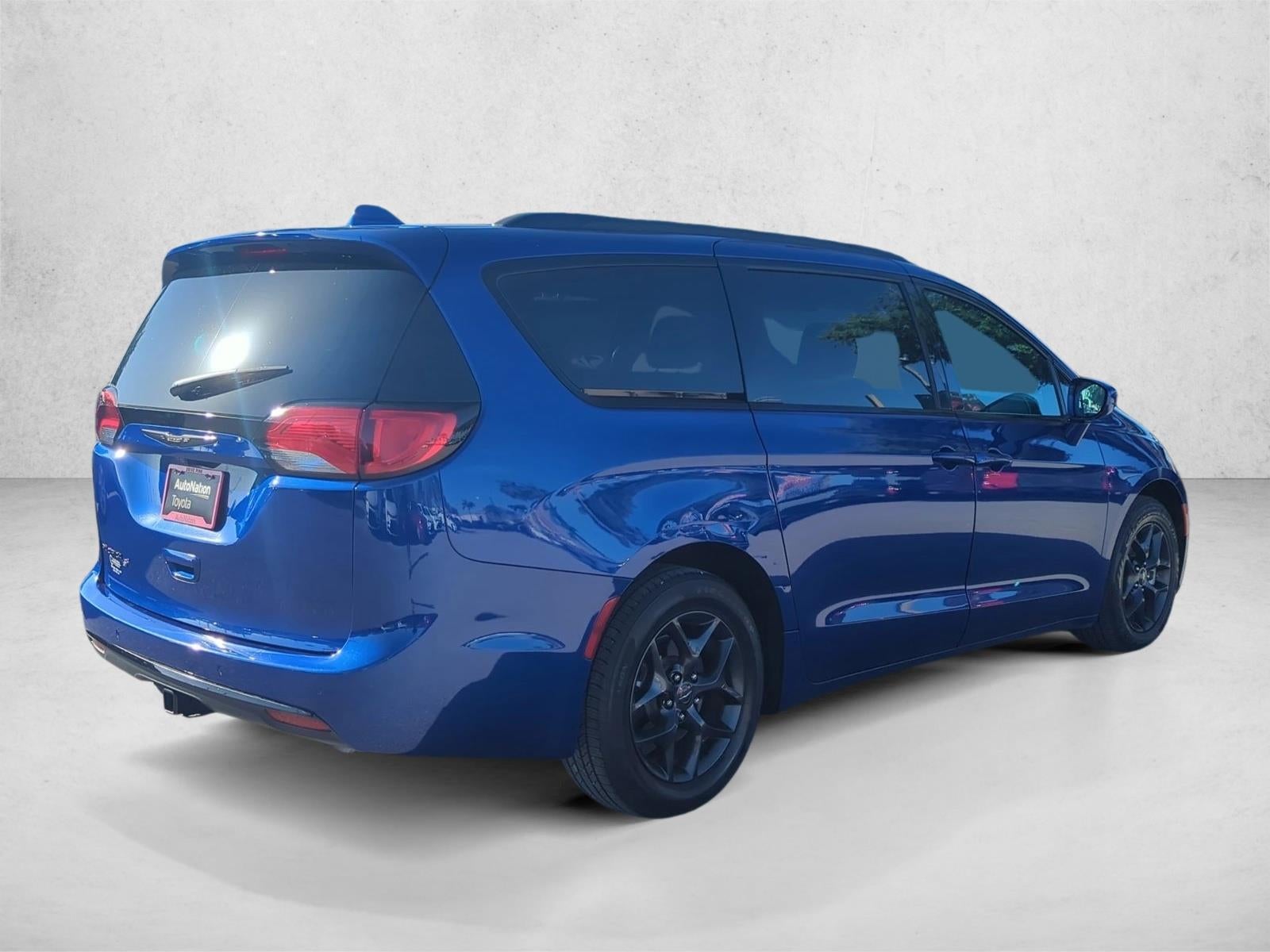 2018 Chrysler Pacifica Touring L FWD