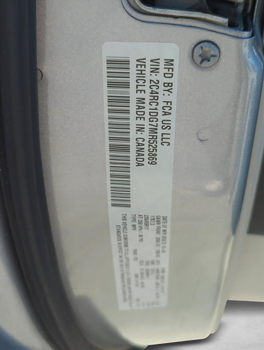 2021 Chrysler Voyager LXI FWD