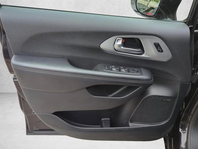 2019 Chrysler Pacifica Limited FWD