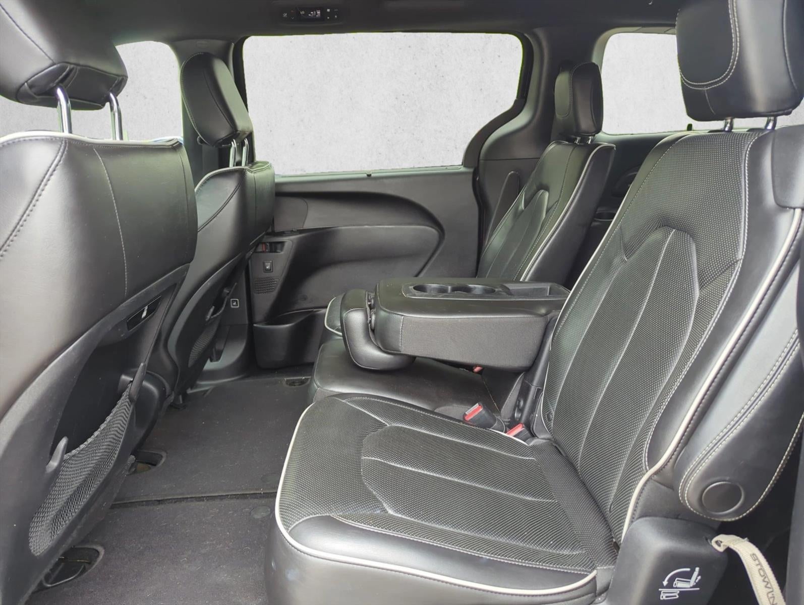 2019 Chrysler Pacifica Limited FWD