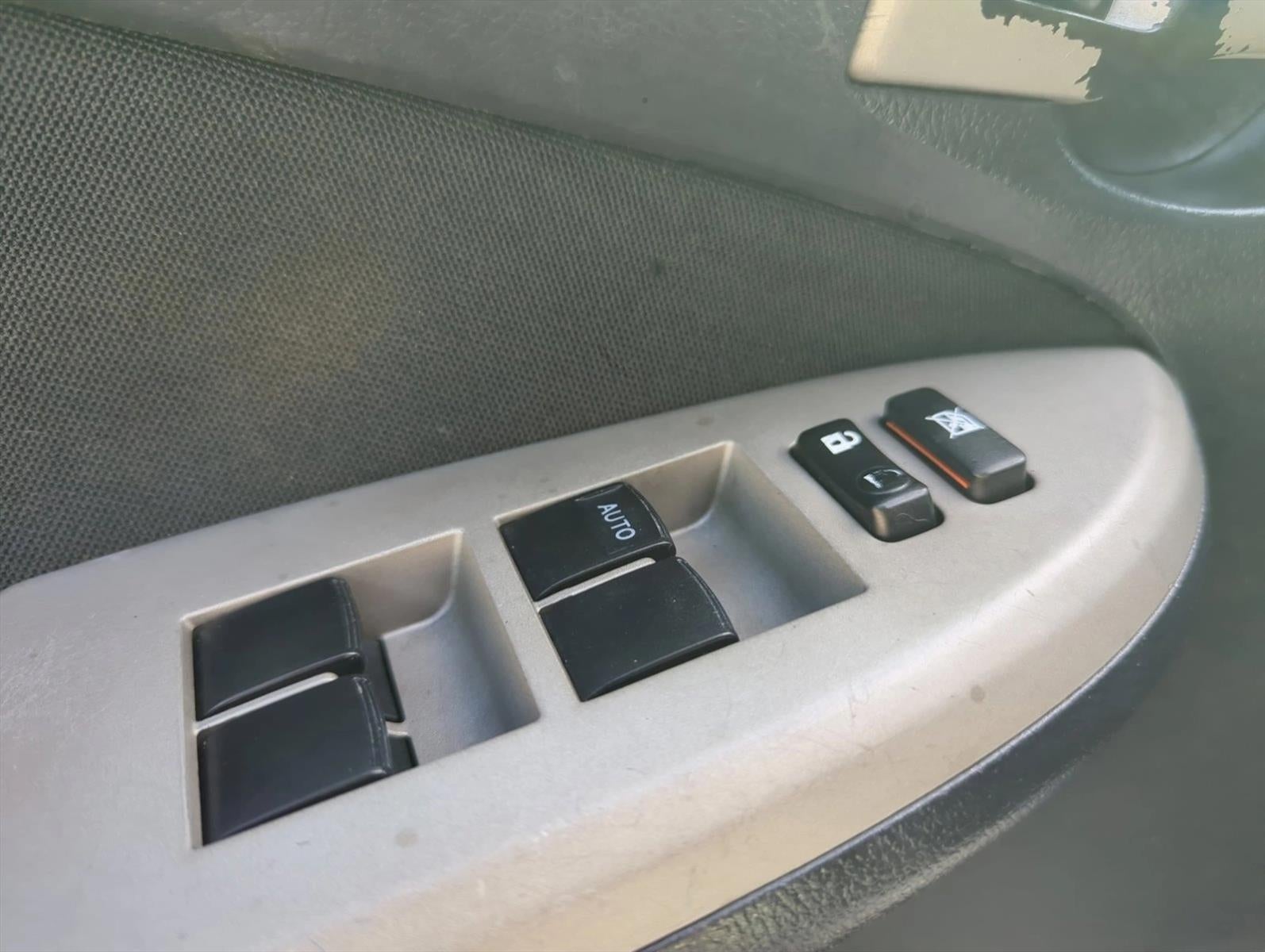 2013 Toyota Corolla 4dr Sdn Auto S (Natl)