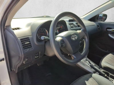 2013 Toyota Corolla 4dr Sdn Auto S (Natl)