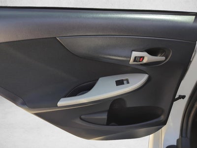 2013 Toyota Corolla 4dr Sdn Auto S (Natl)