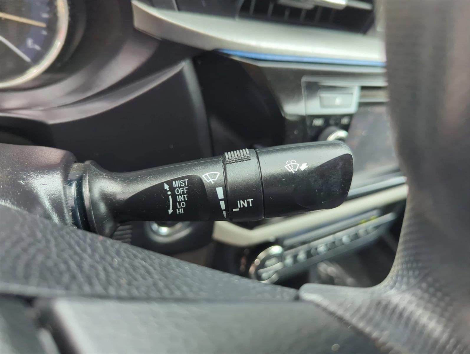 2016 Toyota Corolla 4dr Sdn CVT Auto LE Plus (Natl)