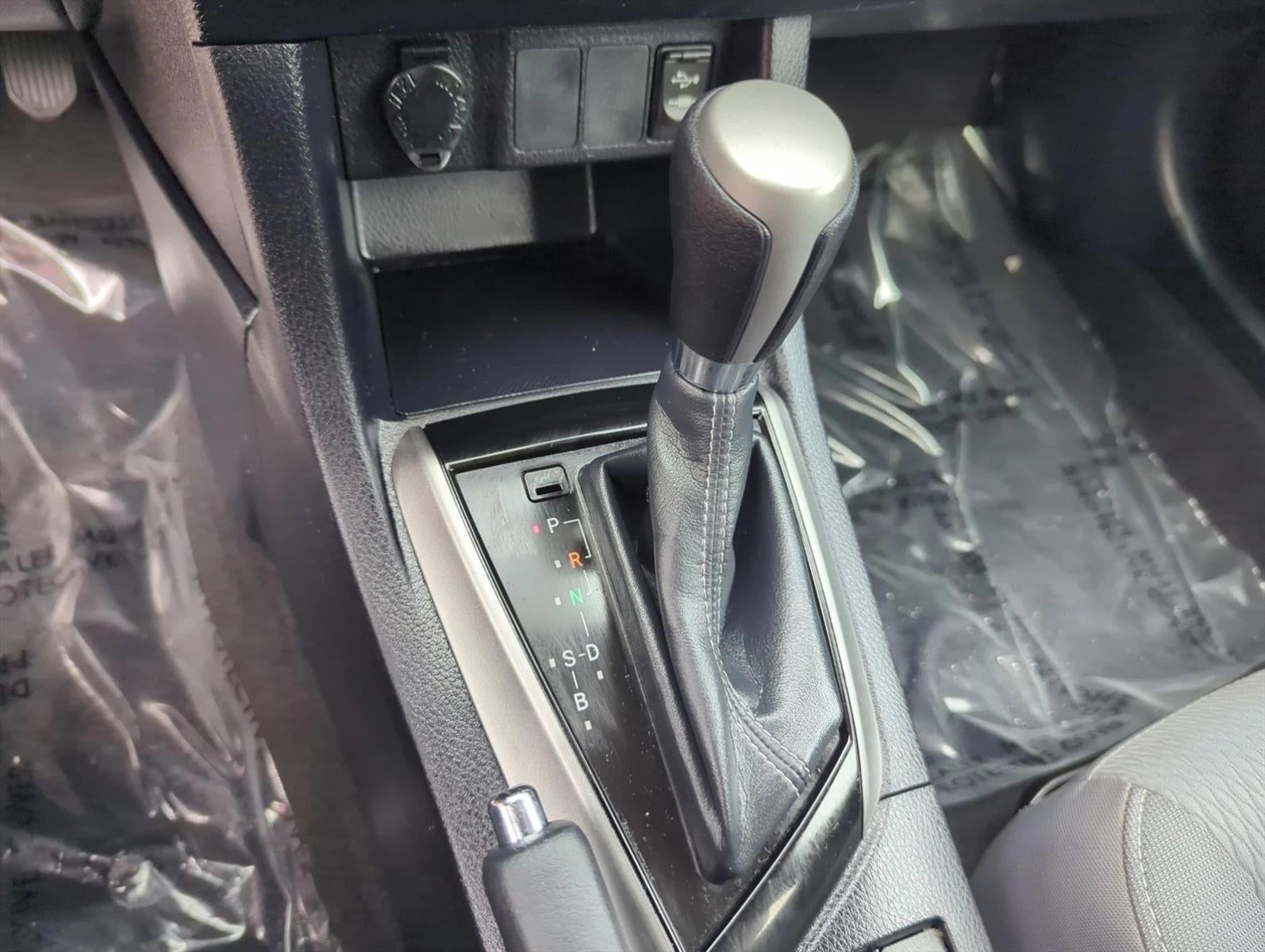 2016 Toyota Corolla 4dr Sdn CVT Auto LE Plus (Natl)