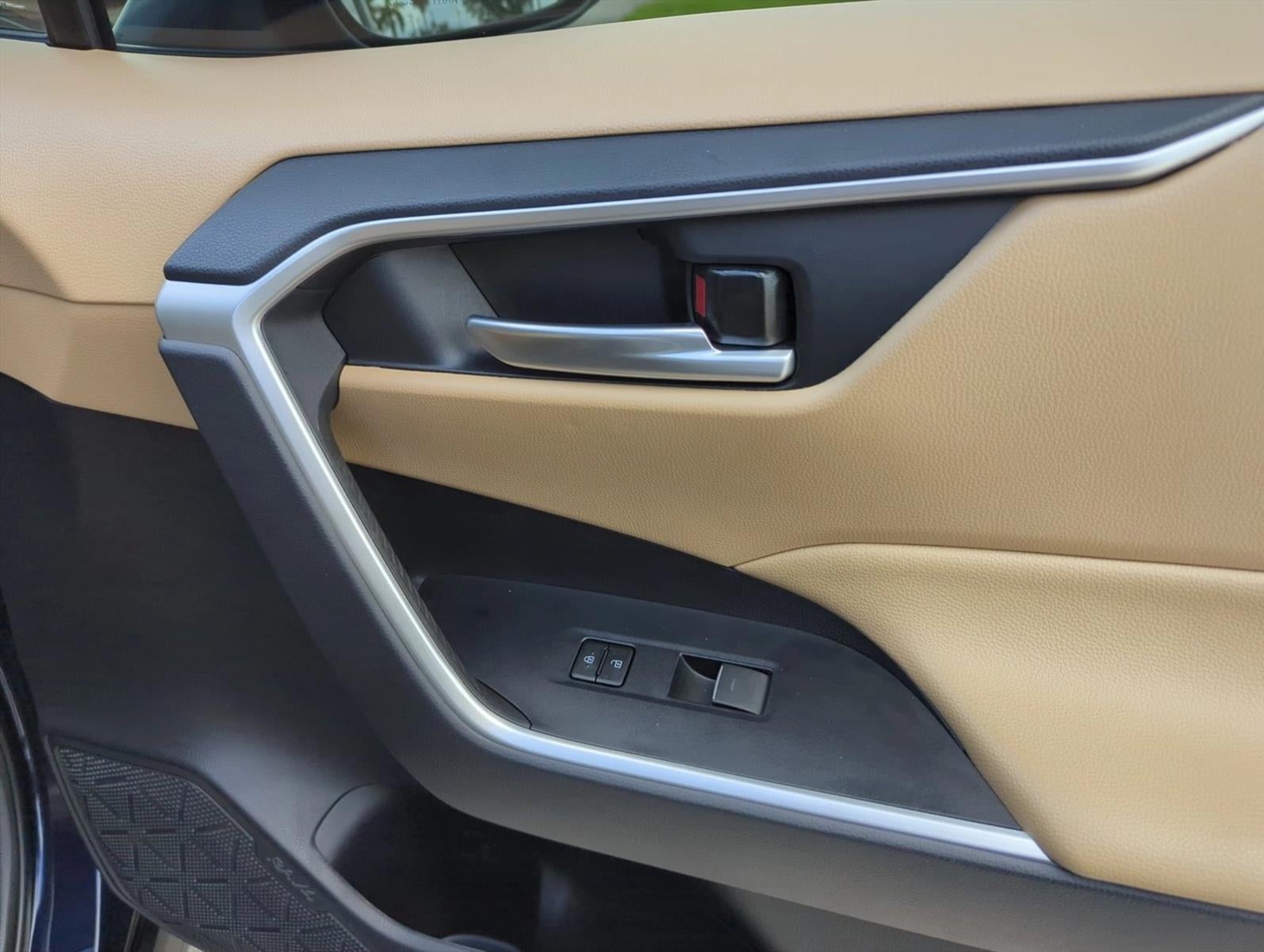 2024 Toyota RAV4 XLE Premium AWD (Natl)