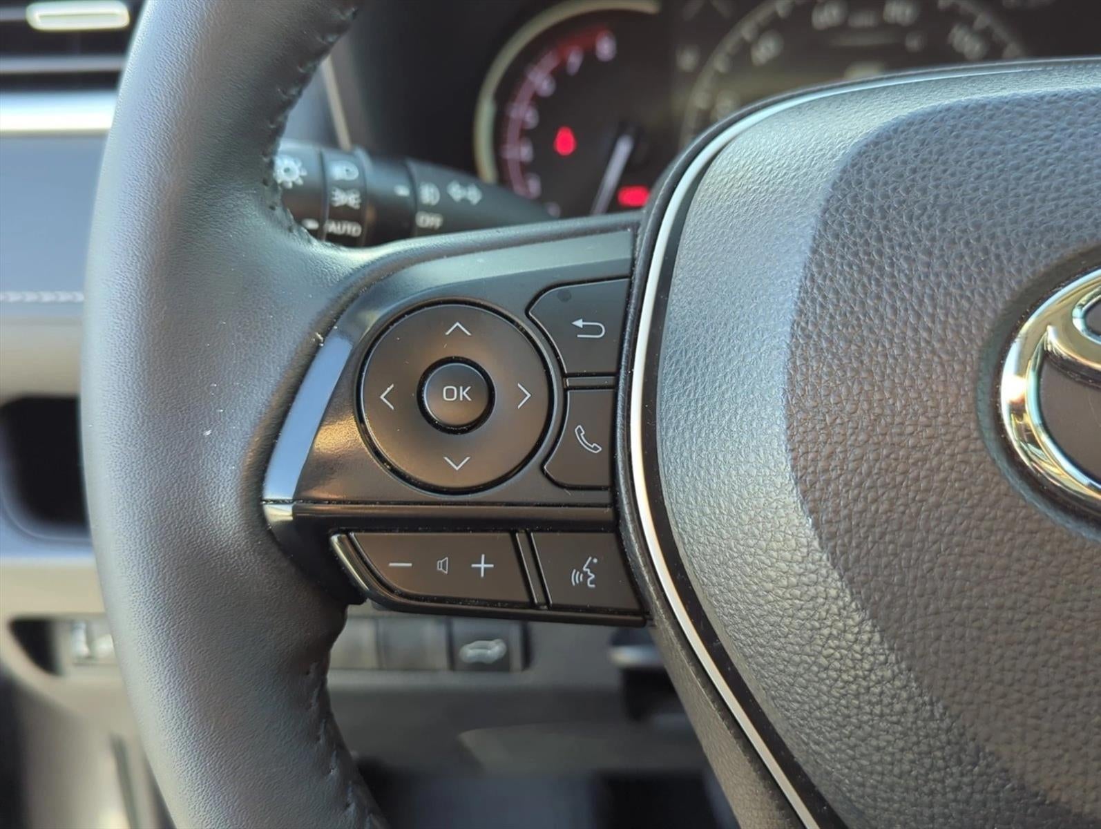 2023 Toyota RAV4 XLE Premium FWD (Natl)
