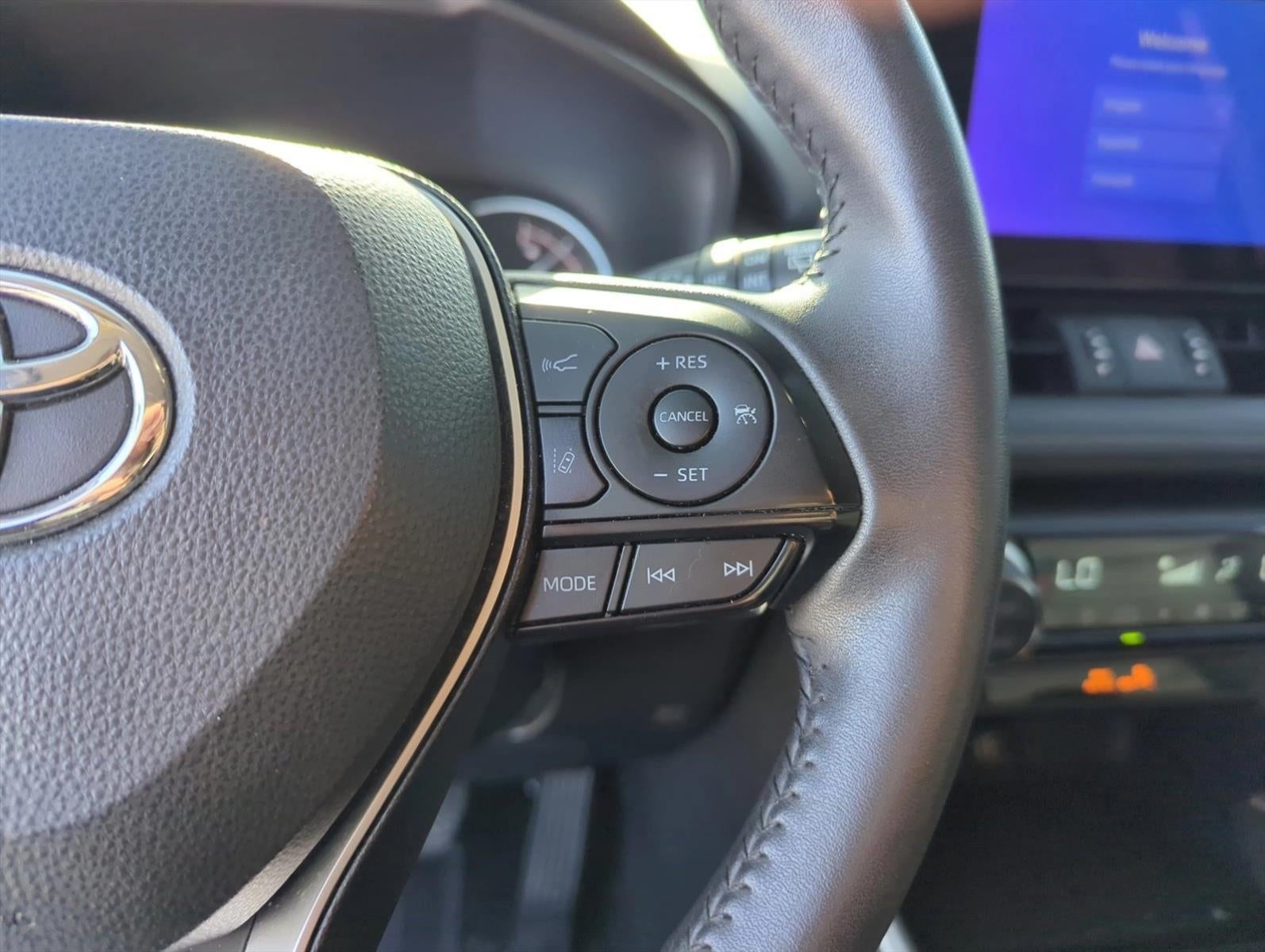 2024 Toyota RAV4 XLE Premium FWD (Natl)