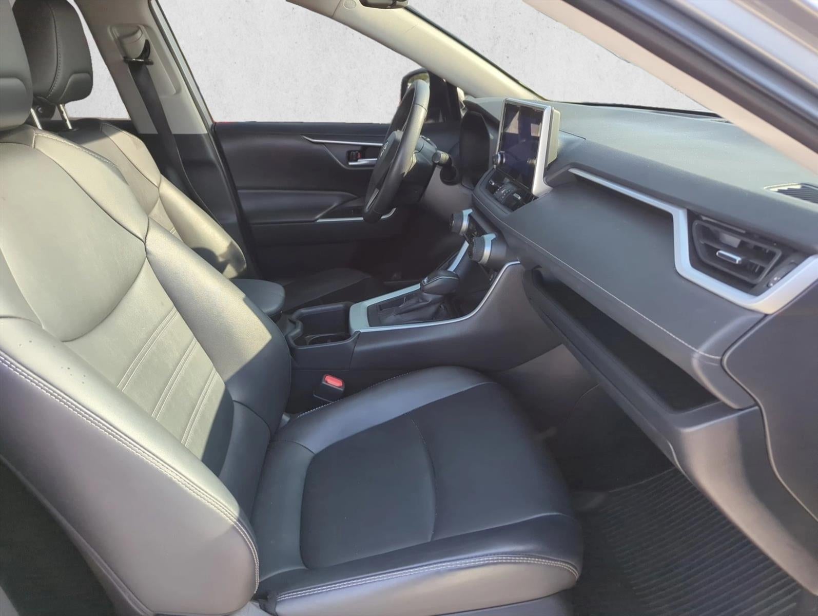 2024 Toyota RAV4 XLE Premium FWD (Natl)