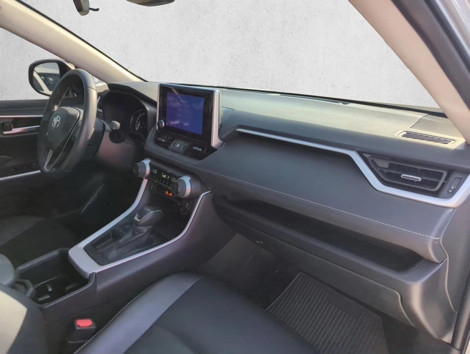 2024 Toyota RAV4 XLE Premium FWD (Natl)