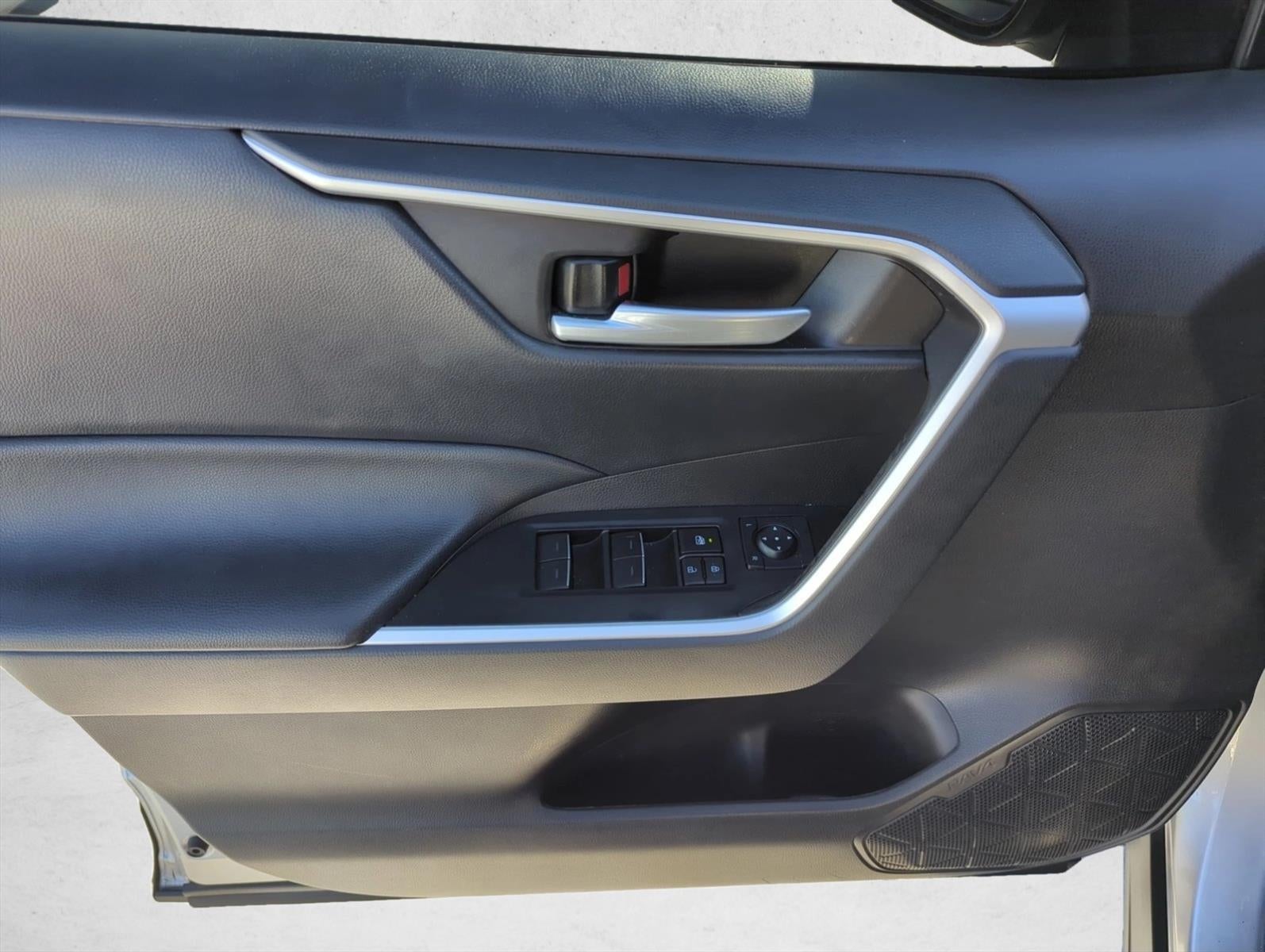 2024 Toyota RAV4 XLE Premium FWD (Natl)