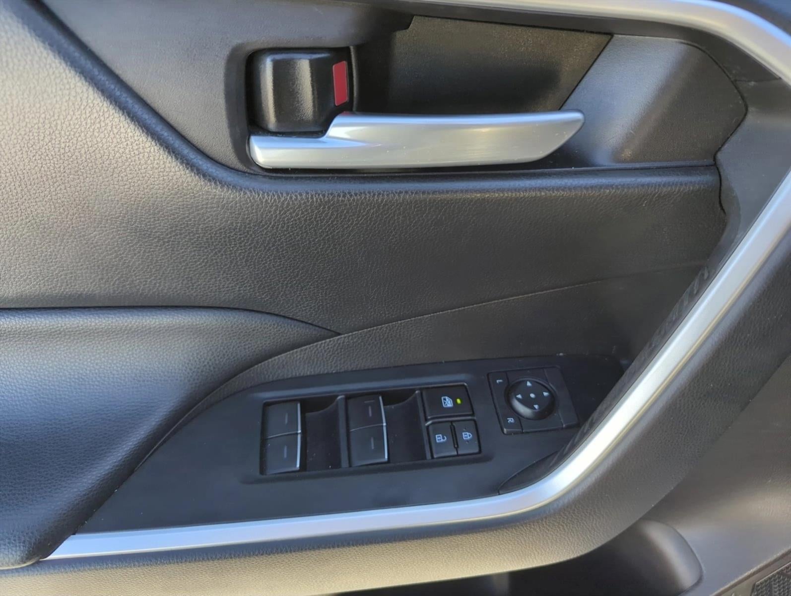 2024 Toyota RAV4 XLE Premium FWD (Natl)