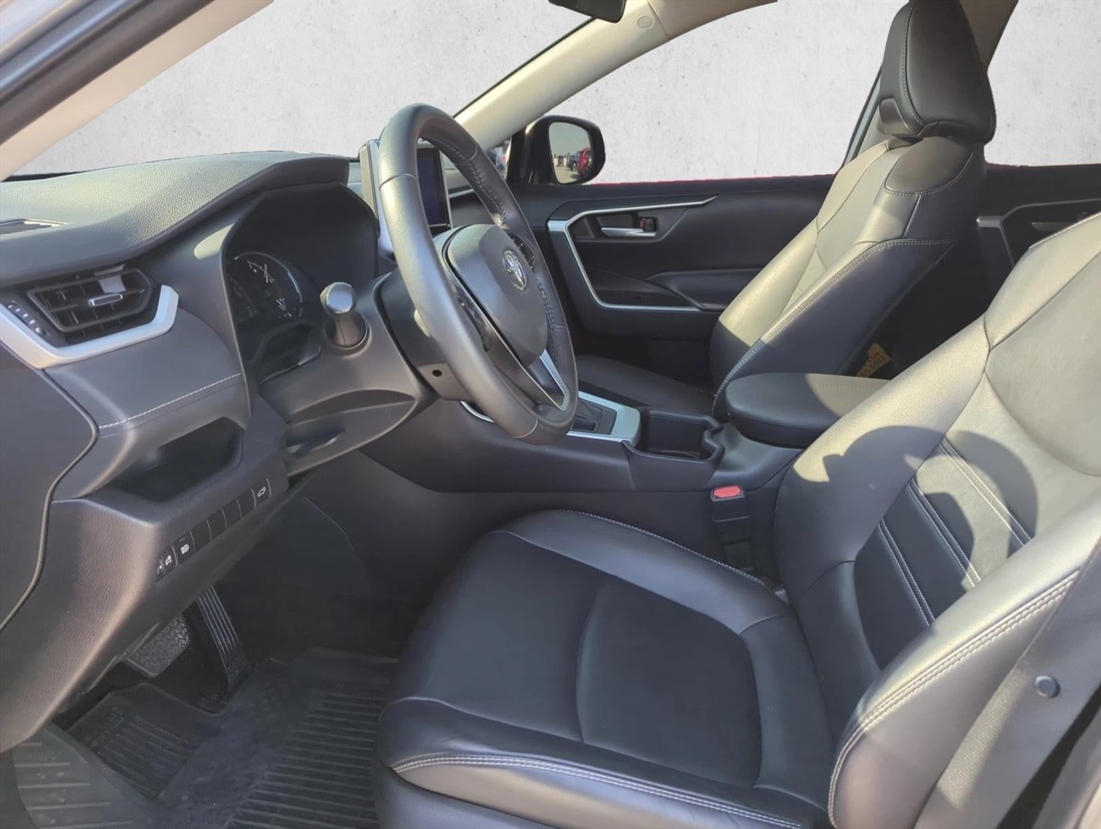 2024 Toyota RAV4 XLE Premium FWD (Natl)