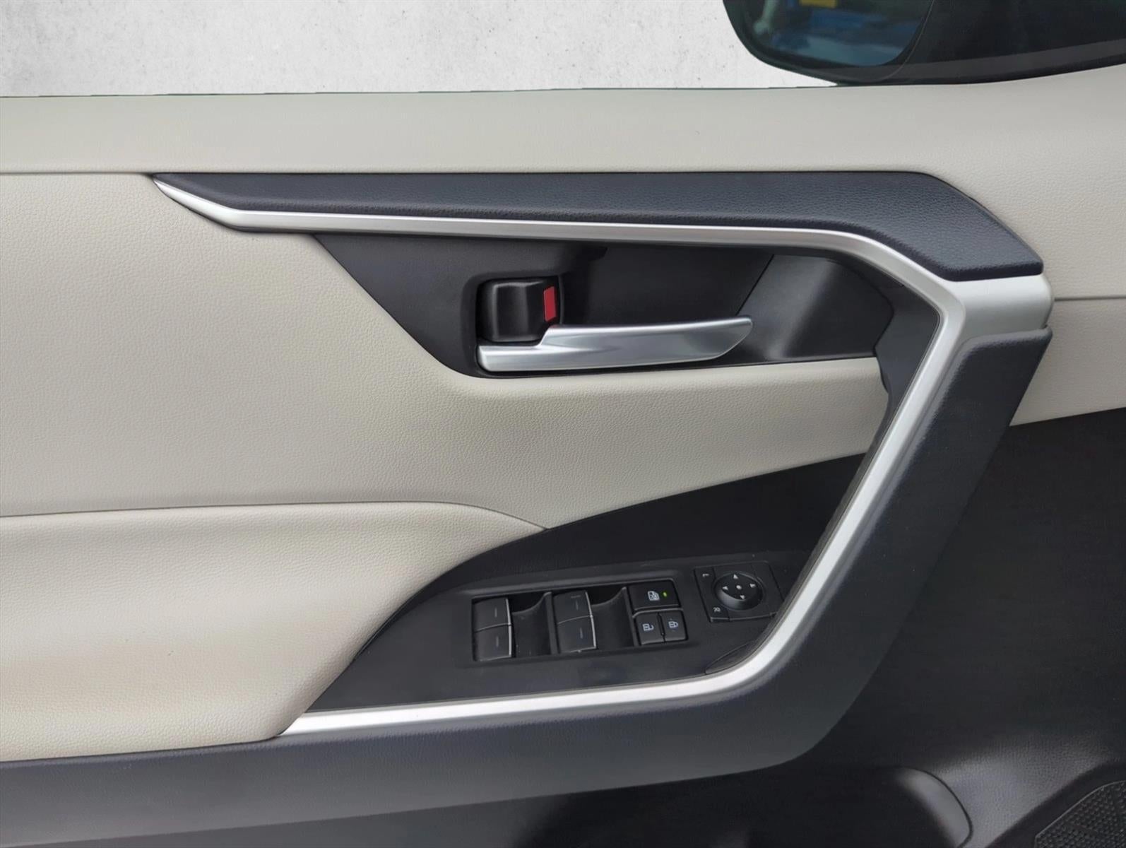 2024 Toyota RAV4 XLE Premium FWD (Natl)