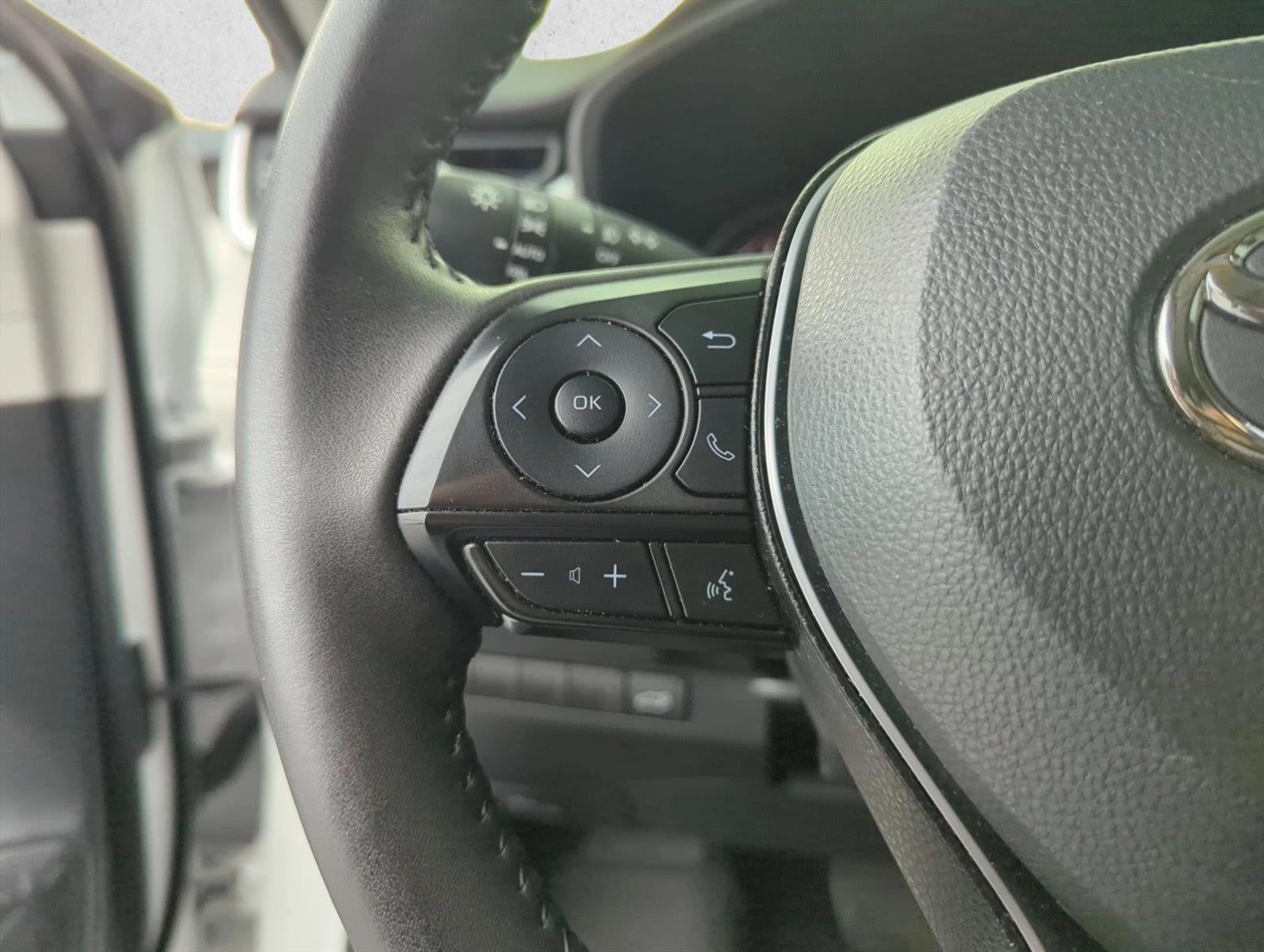 2024 Toyota RAV4 XLE Premium FWD (Natl)