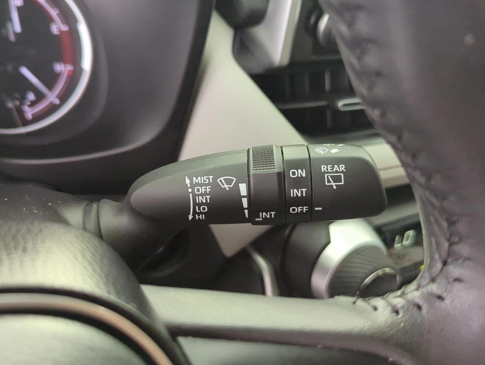 2024 Toyota RAV4 XLE Premium FWD (Natl)