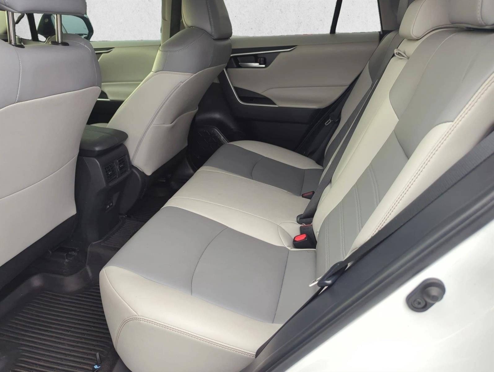 2024 Toyota RAV4 XLE Premium FWD (Natl)