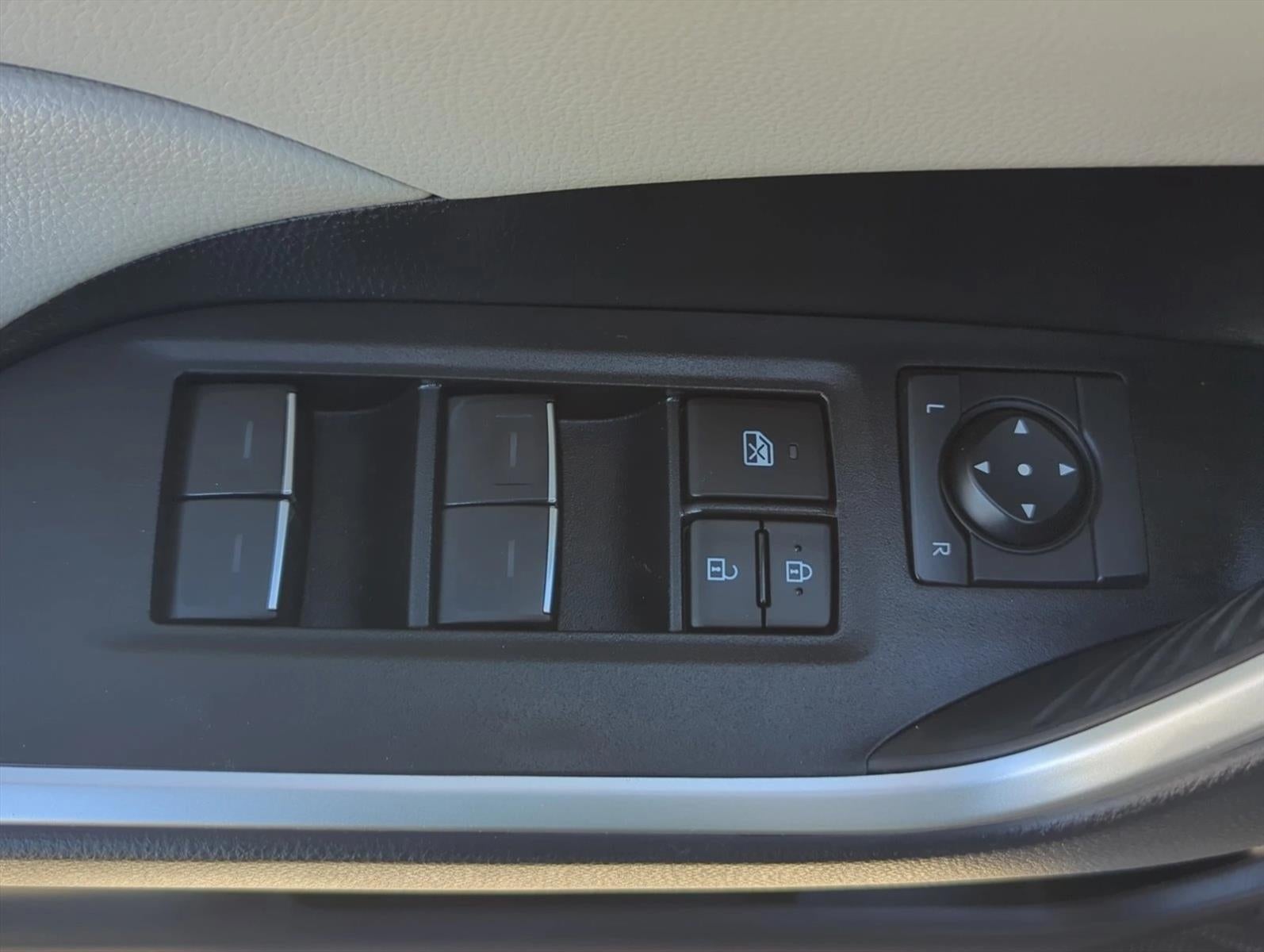 2024 Toyota RAV4 XLE Premium FWD (Natl)