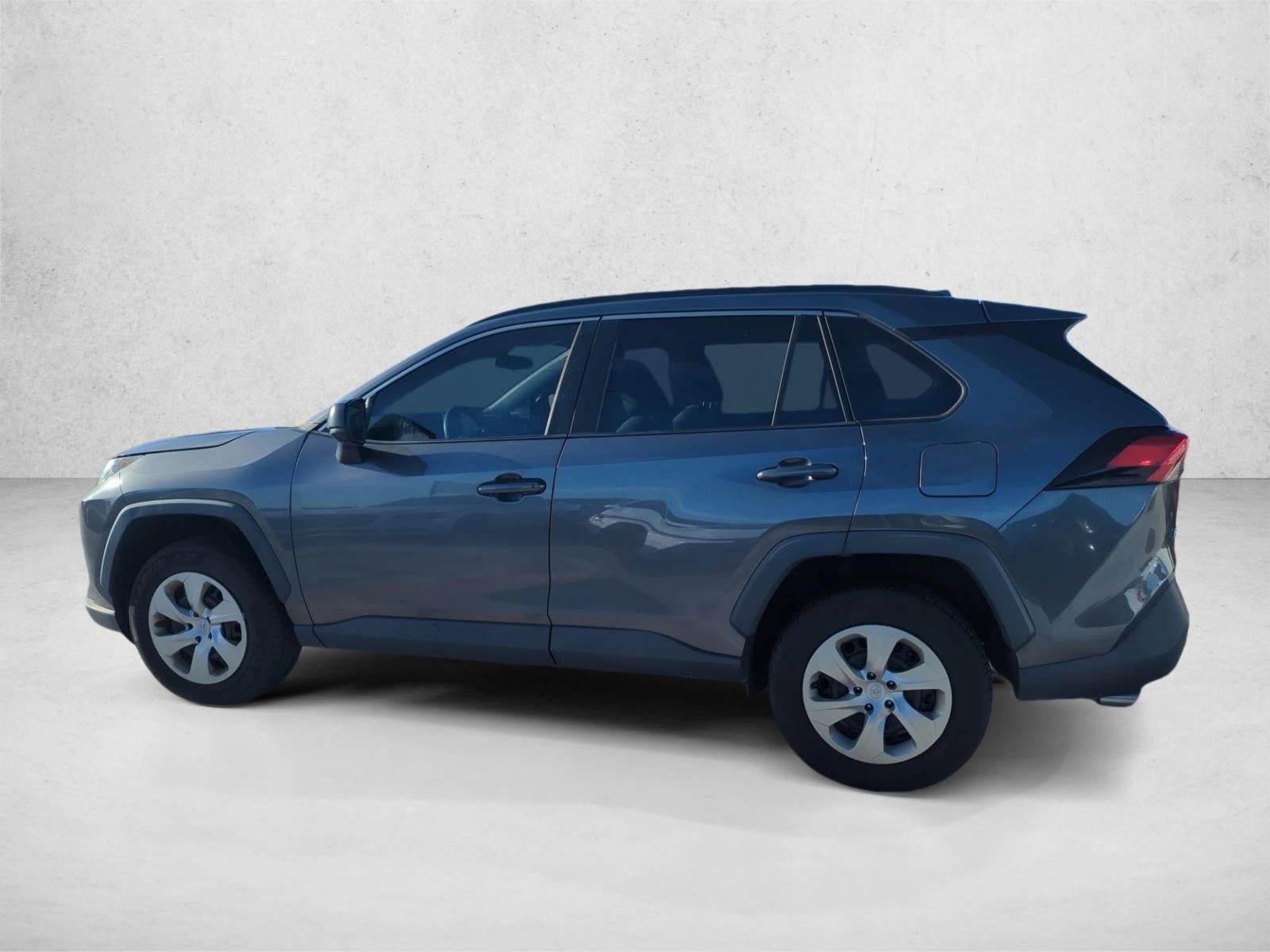 2021 Toyota RAV4 LE FWD (GS)