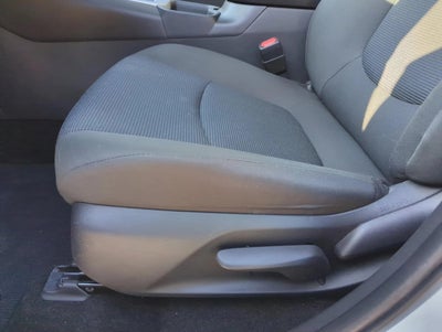 2023 Toyota RAV4 LE FWD (GS)