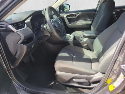 2023 Toyota RAV4 LE FWD (GS)