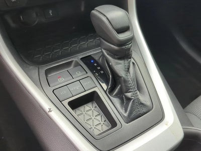 2020 Toyota RAV4 LE FWD (GS)