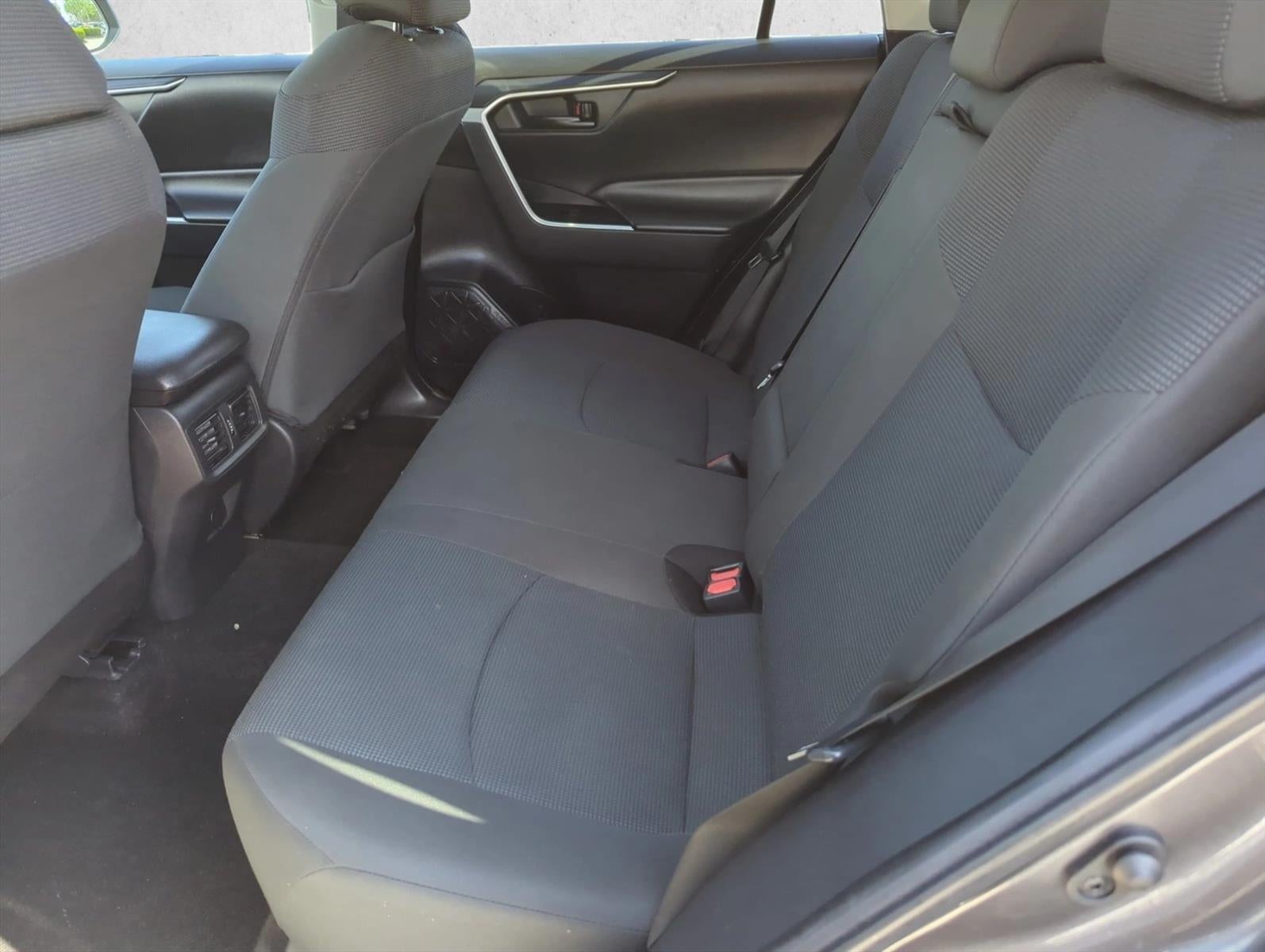 2023 Toyota RAV4 LE FWD (GS)