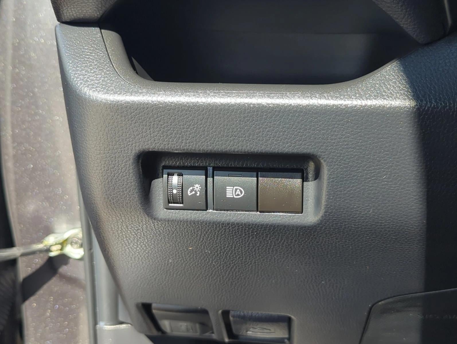 2023 Toyota RAV4 LE FWD (GS)