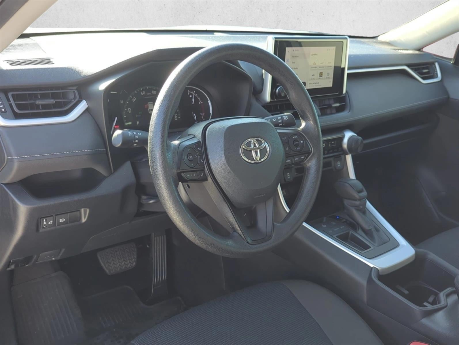 2024 Toyota RAV4 LE FWD (GS)