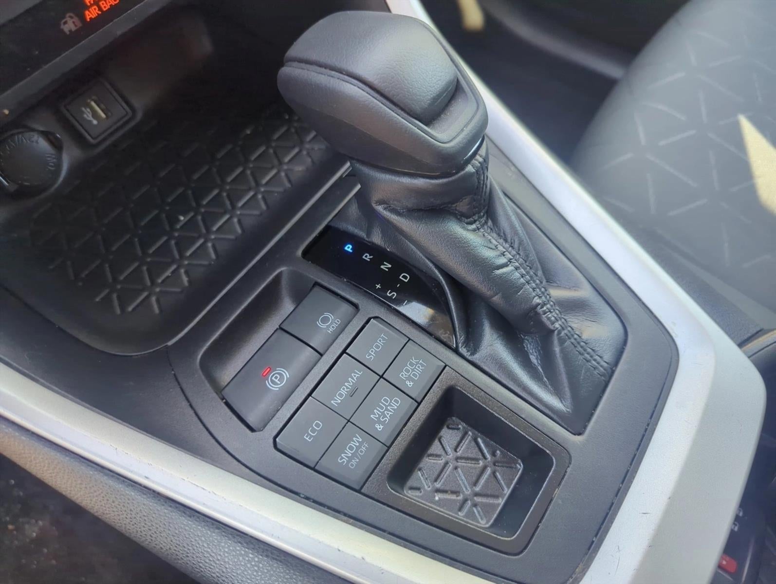 2023 Toyota RAV4 XLE AWD (Natl)