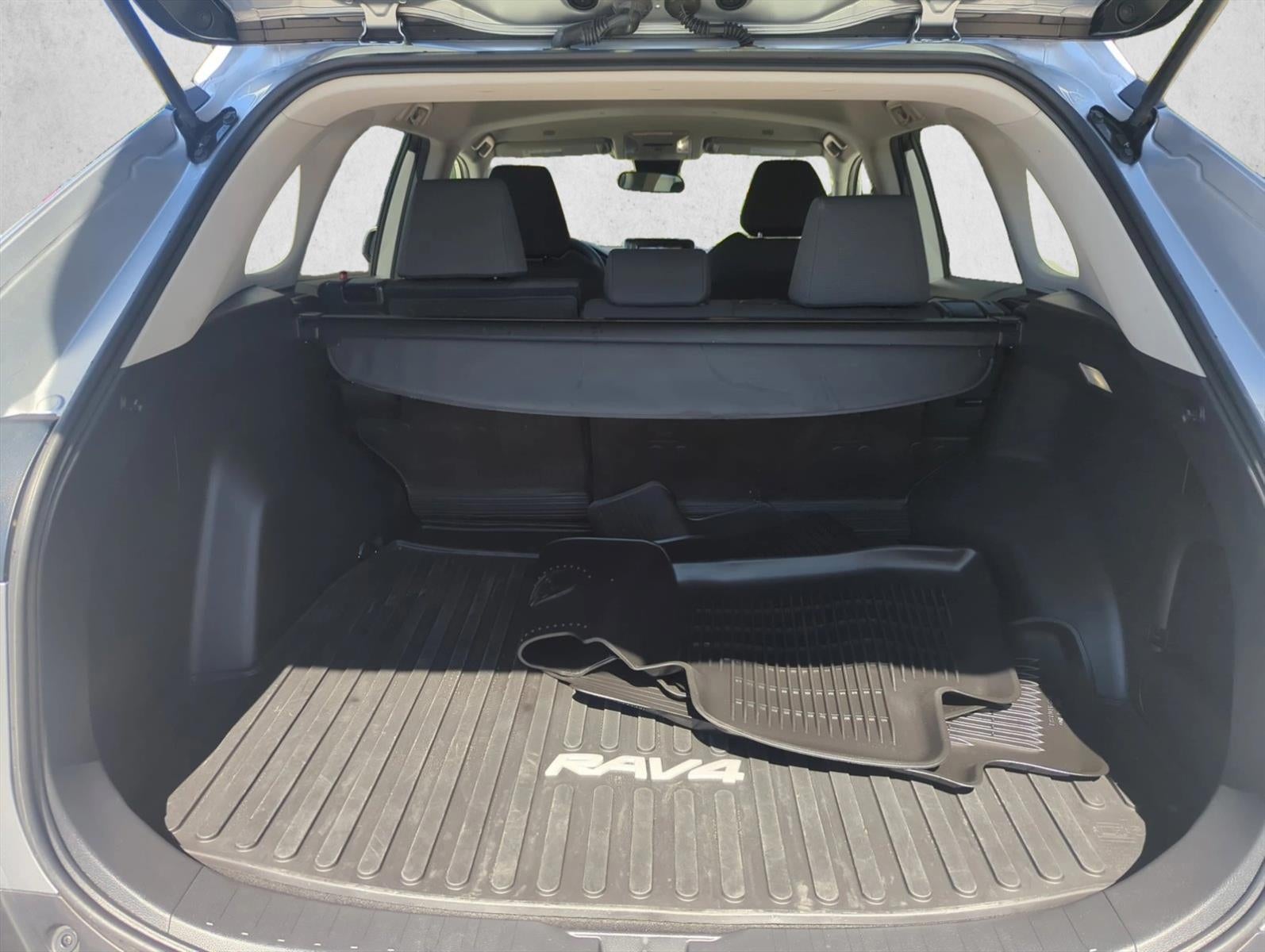 2023 Toyota RAV4 XLE AWD (Natl)