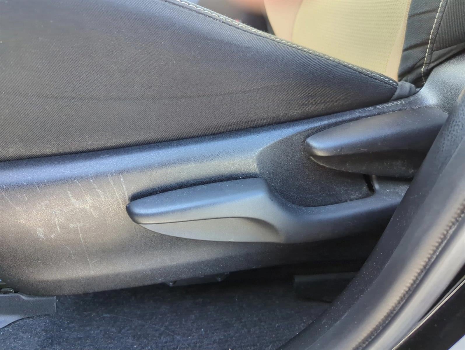 2017 Toyota RAV4 XLE AWD (Natl)