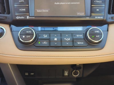 2017 Toyota RAV4 XLE AWD (Natl)