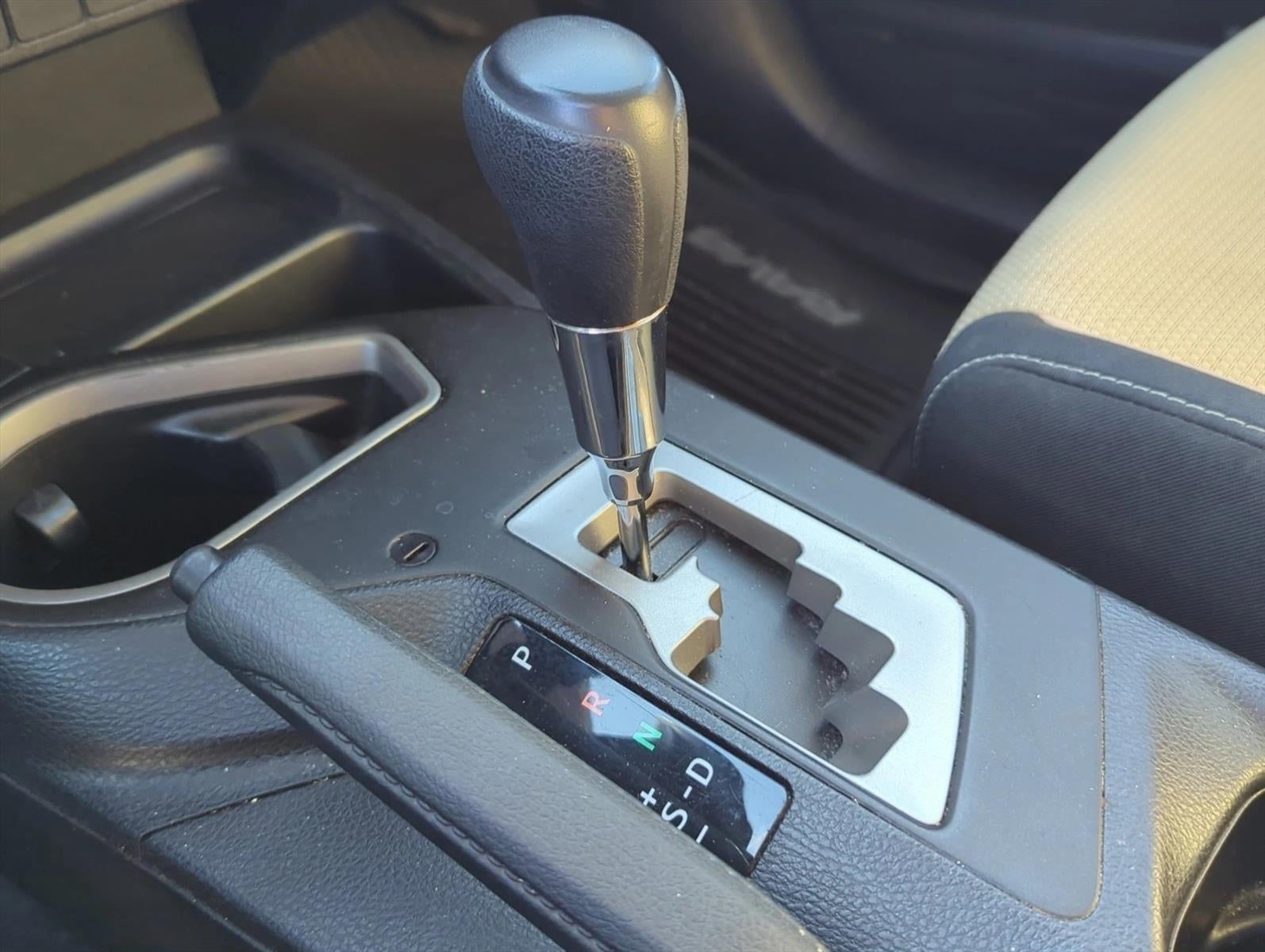 2017 Toyota RAV4 XLE AWD (Natl)